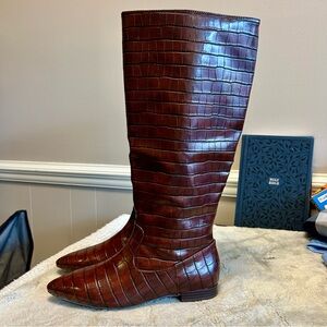 Brown Crocodile Pattern Knee-High Boots JustFab Sz 7